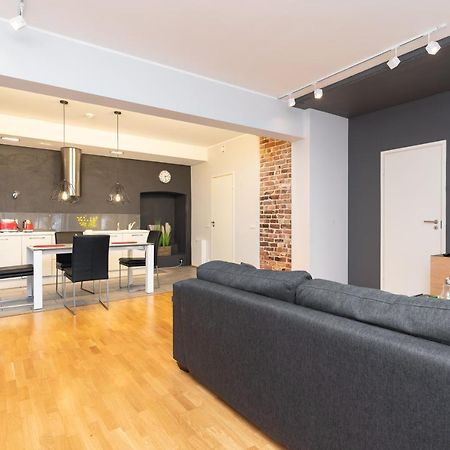 Stylish Apartment With Parking In Telliskivi Таллин Экстерьер фото